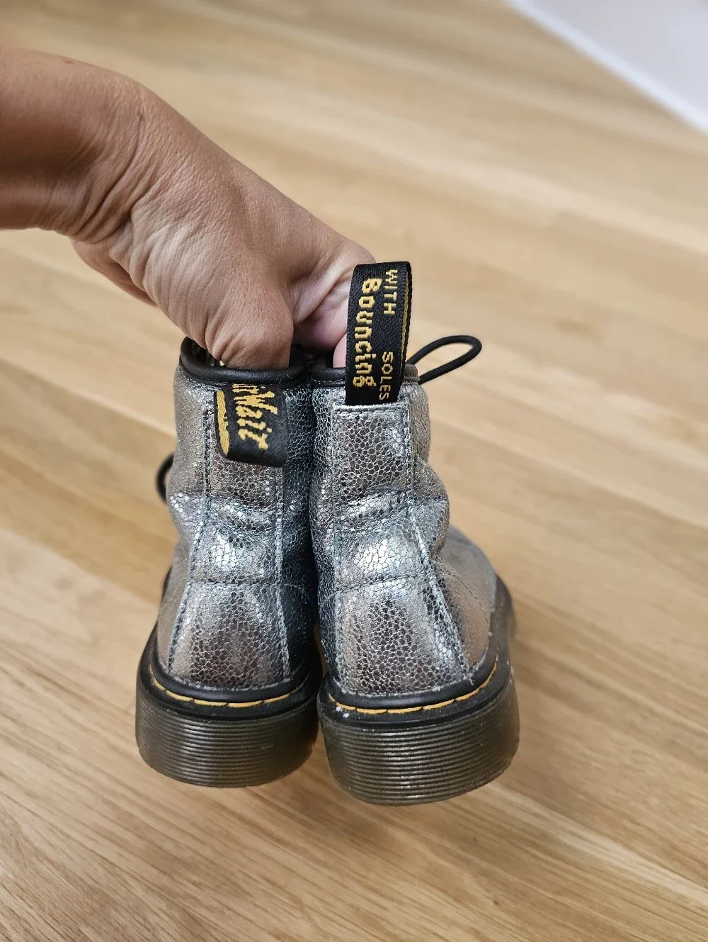 Dr. Martens us 13